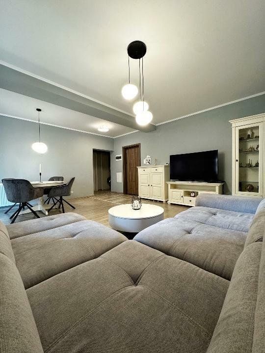 Giroc | 3 Camere | Curte comuna | Mobilat si utilat | Loc de parcare - Poză 3