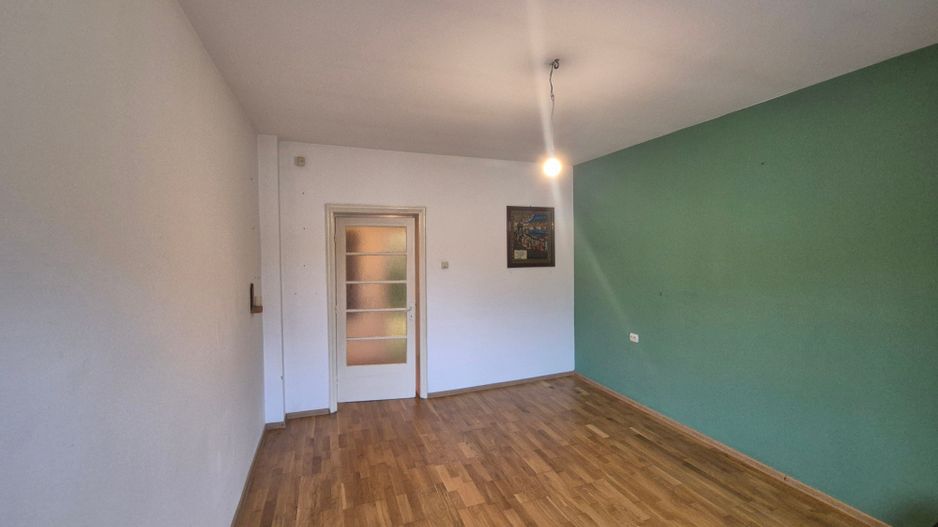 Vand casa 2 camere Moroasa - Poză 1