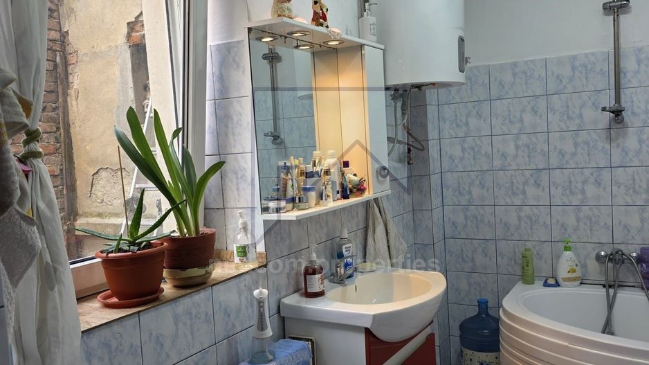 Vanzare apartament 4 camere - Sebastian - Vulcan - Poză 25
