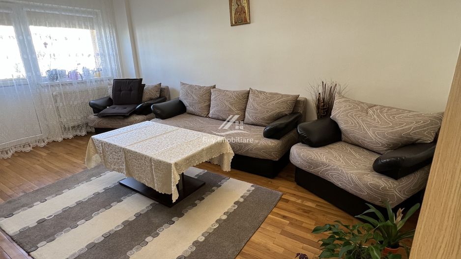 Zona Cireșica/Apartament 3 camere/2băi,balcon,logie,cămară,debara - Poză 12