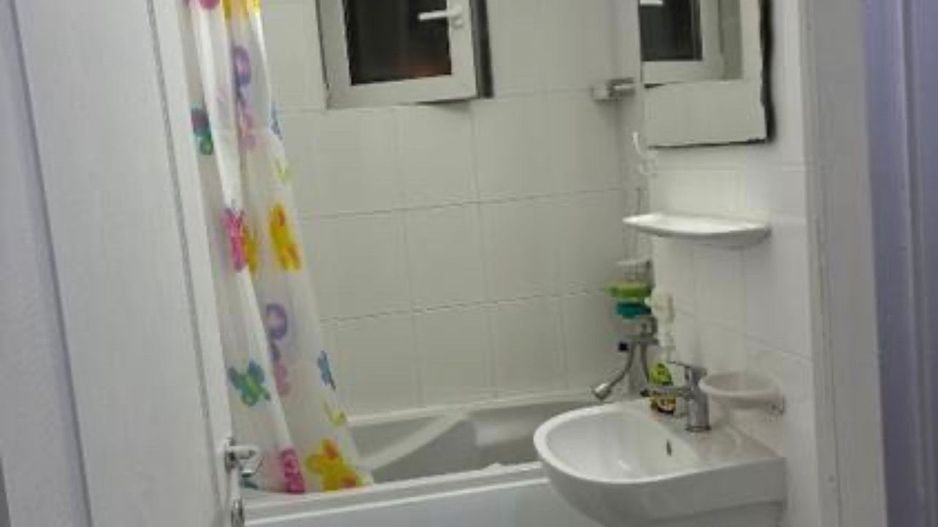 AP. 2 CAMERE- DAMAROAIA, PARCARE INCLUSA, BUCATARIE INCHISA, METROU - Poză 8