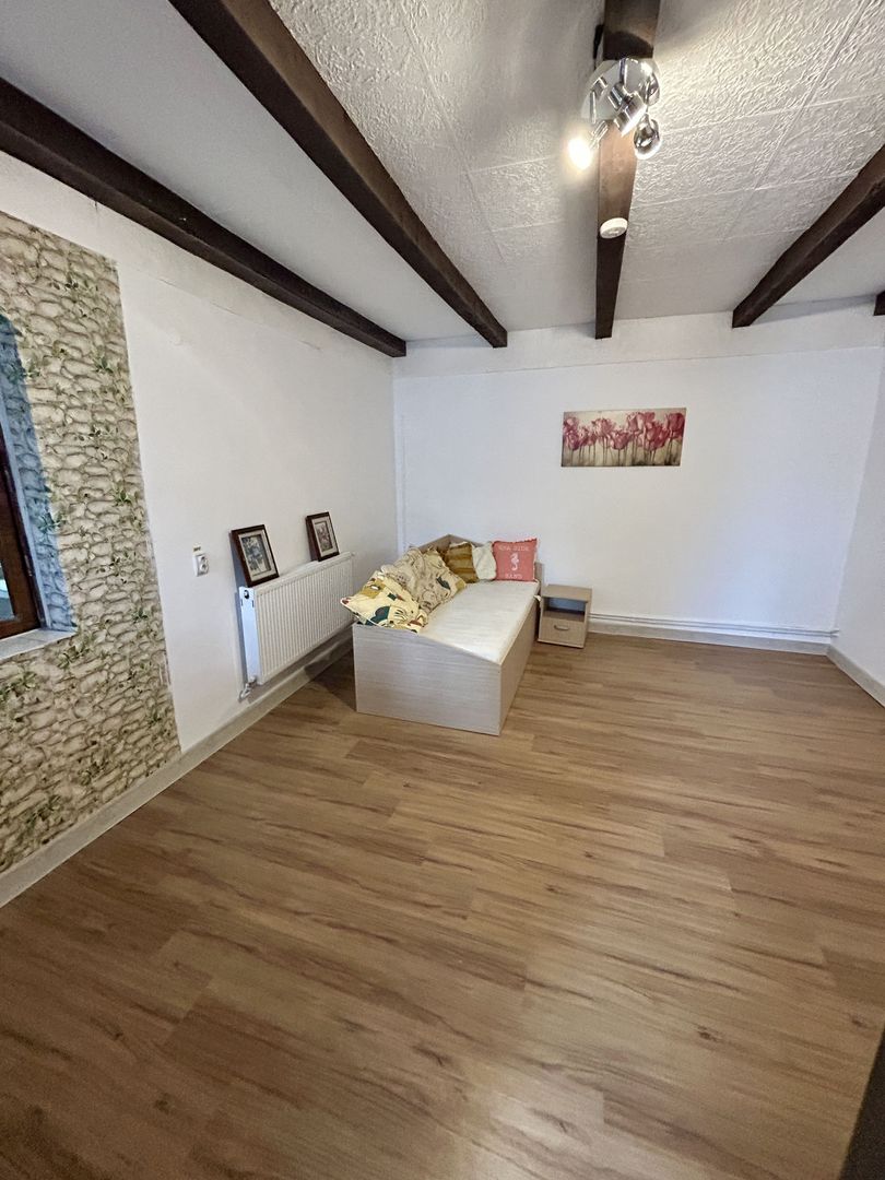 Casă 14 camere și 8000mp teren localitatea Sacădat - Poză 8