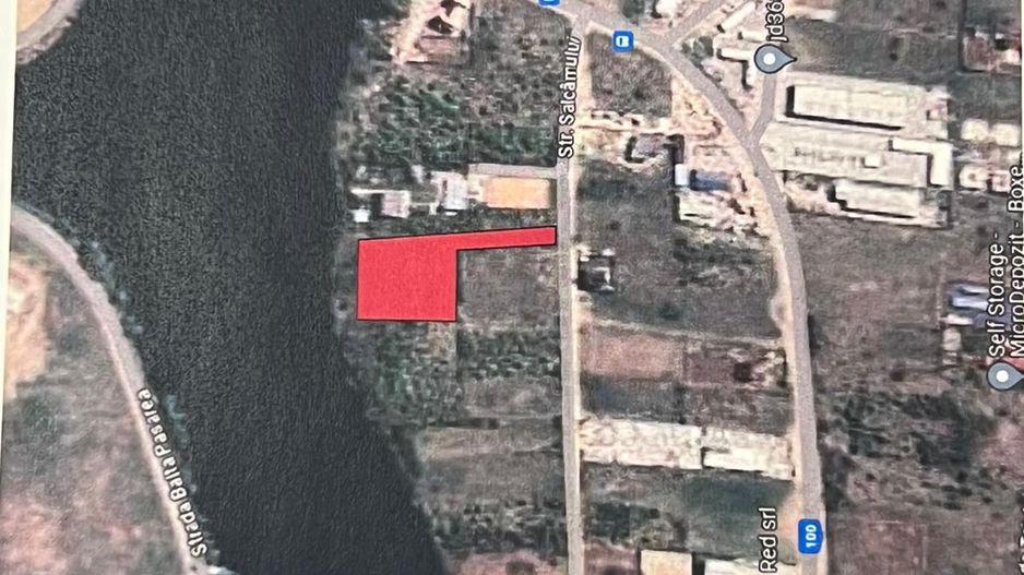 Teren la lac - Poză 2