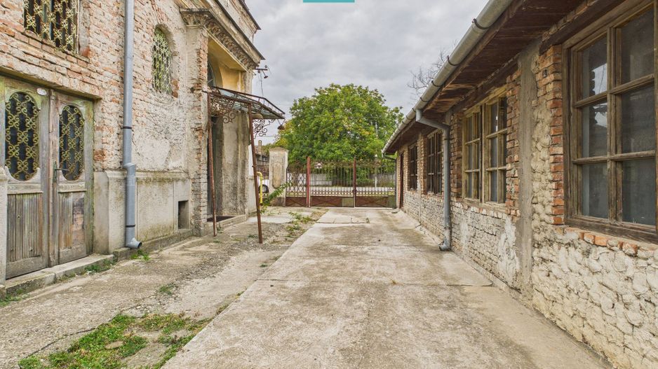 Spațiu versatil de 80 mp în Periam - Poză 2