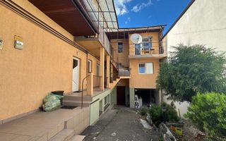 Imobil cu 5 apartamente separate, ideal pentru investitie - zona UMF! - Poză 1