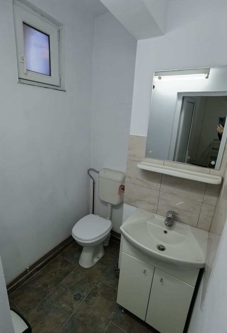 Spațiu comercial de 72 mp de închiriat în zona Traian - Poză 6