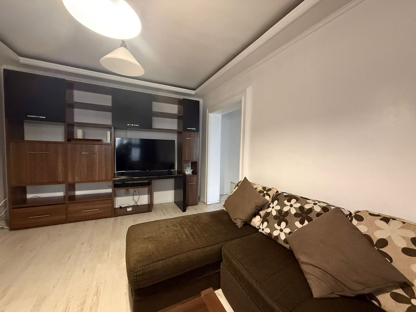 APARTAMENT 2 CAMERE | ZONA MOȘILOR | BLOC REABILITAT TERMIC | - Poză 3