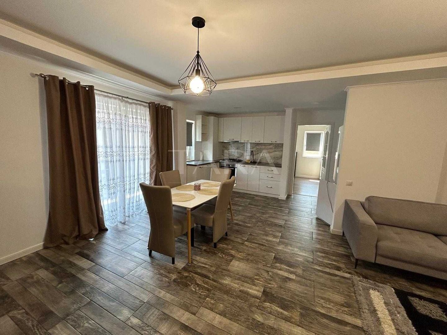 Apartament cu 2 camere, complet mobilat și utilat. - Poză 5