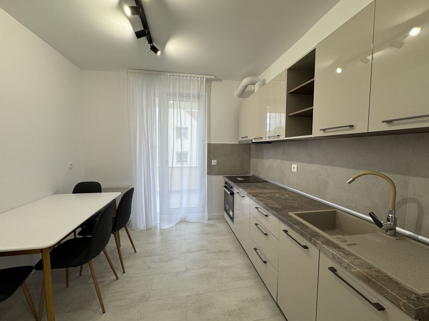 Apartament nr.4 cu 1 camera mobilat si utilat - Poză 4