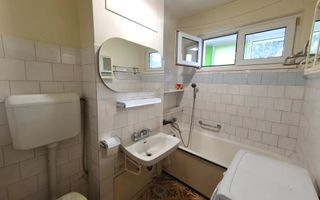 Apartament luminos cu vedere spre biserică, într-un cartier verde și liniștit. - Poză 17