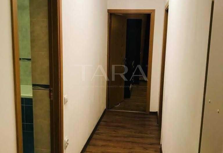 Apartament cu 3 camere, parcare cu CF, balcon 10 mp, zona Eroilor. - Poză 8