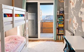 Apartament elegant cu 3 camere și terasă în Bună Ziua - Poză 9