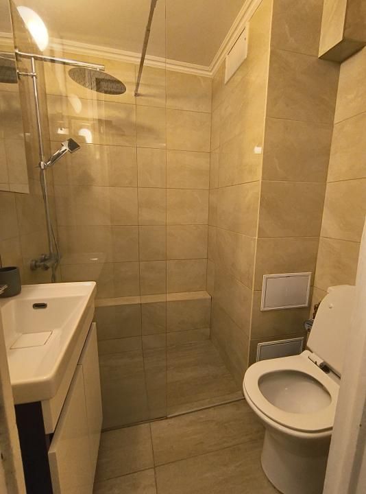 Piata Romana - Magheru - KFC - Poză 13