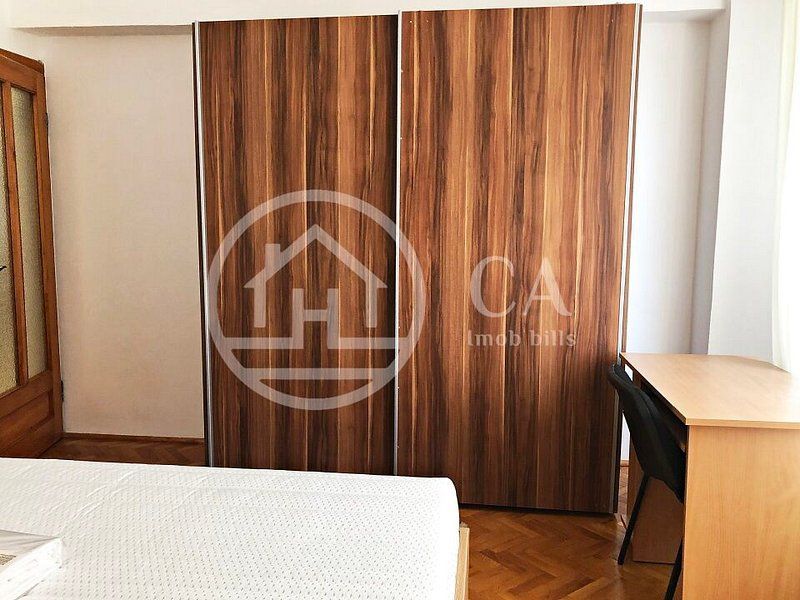 Apartament cu 3 camere de vanzare in zona Centrala, Oradea - Poză 9