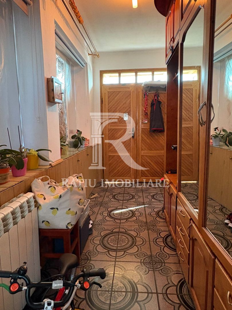 Casa cu 4 camere | Velenta | 127 MP Utili | Oradea - Poză 9