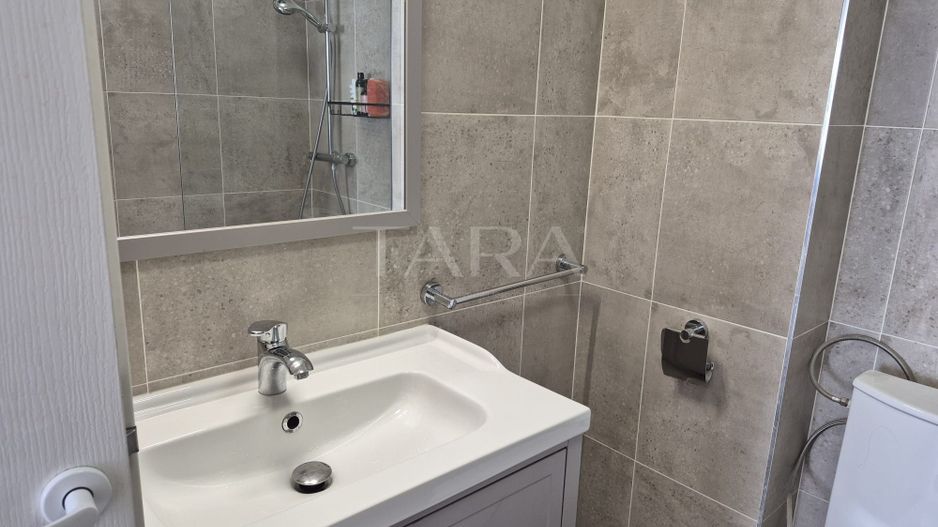 Apartament 2 camere modern, zona Terra, cu parcare subterană. - Poză 8