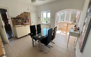 Vilă spațioasă, Dorobantilor–Pretabilă pentru 2 familii,  1570mp teren - Poză 1