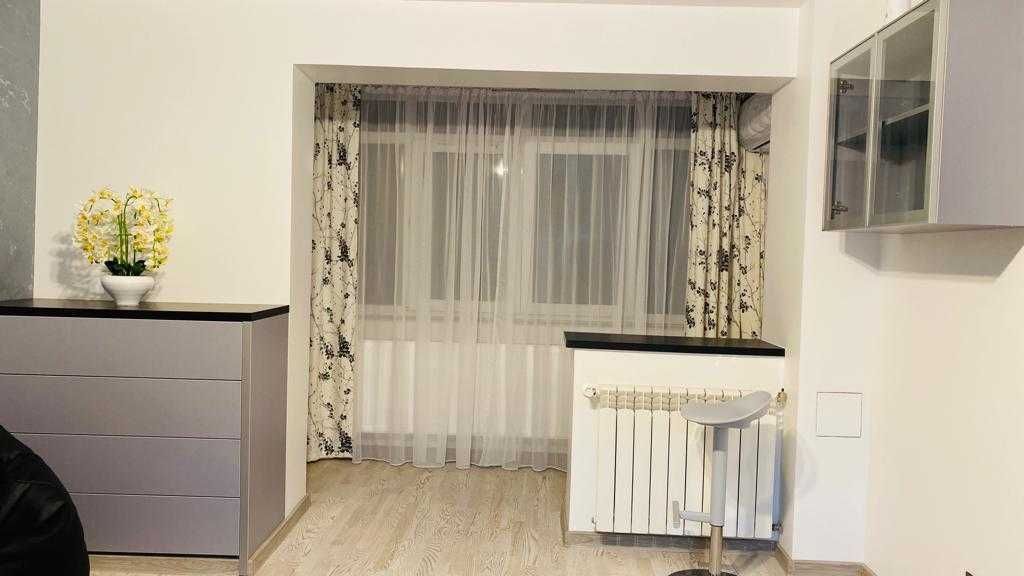 garsoniera ultraLUX , Titan, Costin Georgian - Poză 7