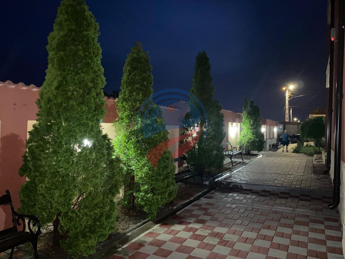 Casa lux P+E+M cu o panoramă impresionantă - Poză 9