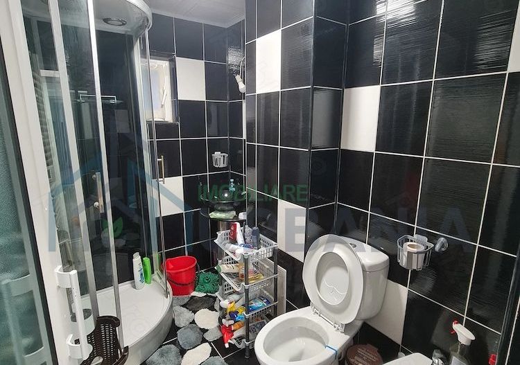 Apartament 3 camere de vânzare, Filiasi, mobilat și utilat, etaj 3 - Poză 8