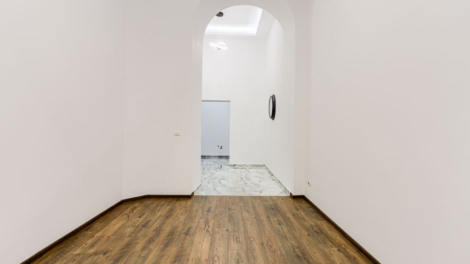 Apartament cu 3 camere zonă Ultracentrală etaj 1 - Poză 5