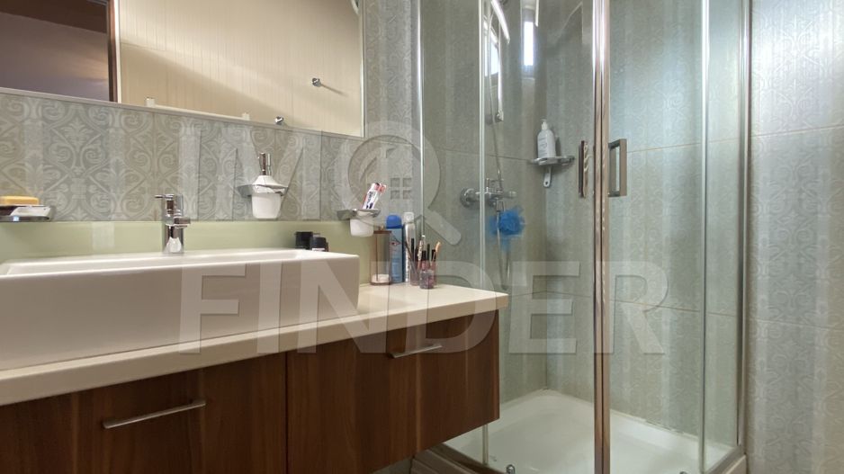 Vila individuala/Pensiune, teren 1022 mp, piscina, pompa de caldura - Poză 22