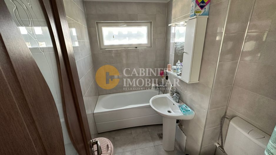 TATARASI - 2 camere - bloc fara risc - renovat complet - Poză 4