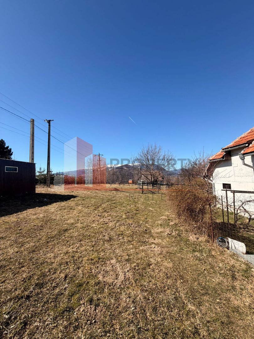 Casă tradițională cu 1800 mp teren  în Sohodol, Bran | Priveliște superba - Poză 5