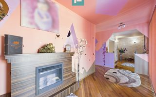 Casa cu potential multiplu in Curtici - Poză 11