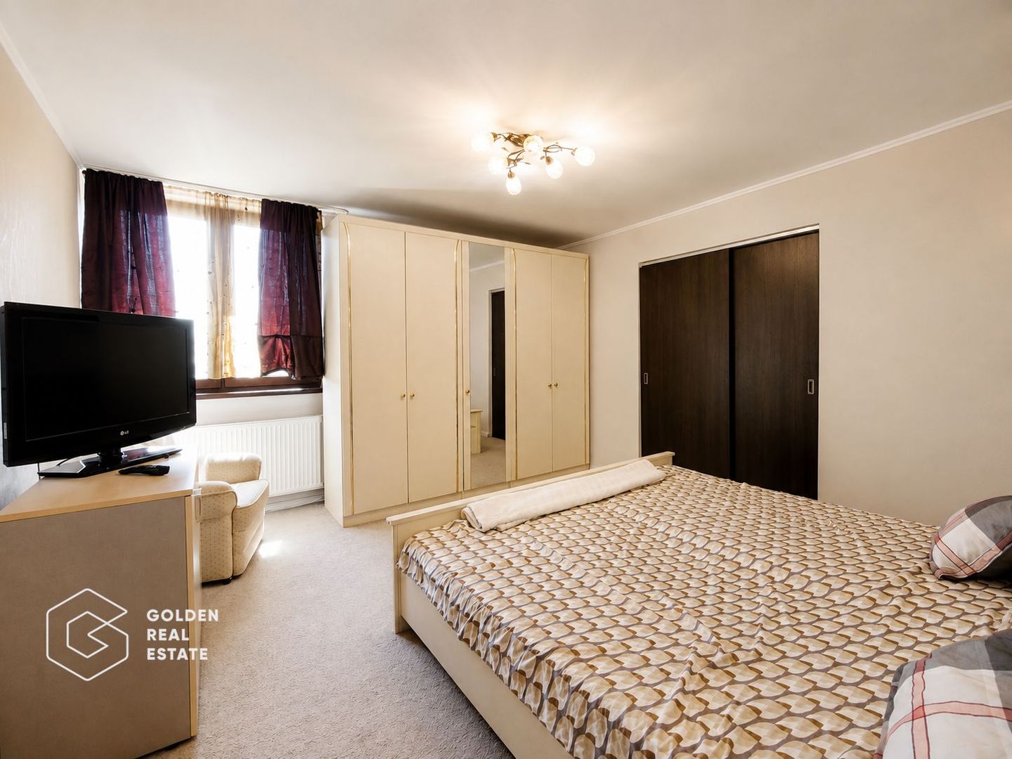 Casa moderna, 4 dormitoare, 700 mp curte, Vladimirescu - Poză 11