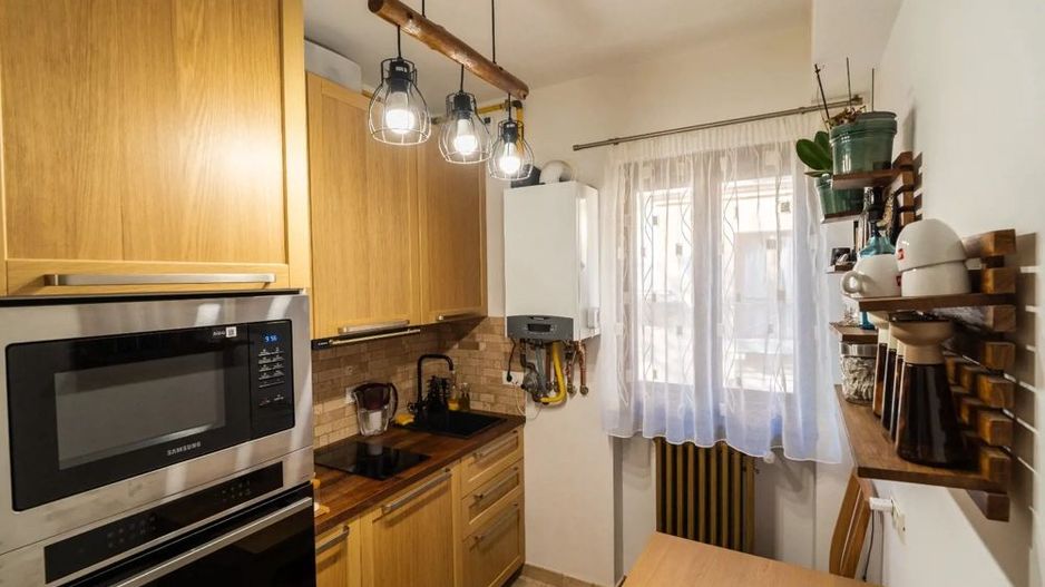 Apartament cu 2 camere într-un imobil istoric – Strada Londra, Buc - Poză 8