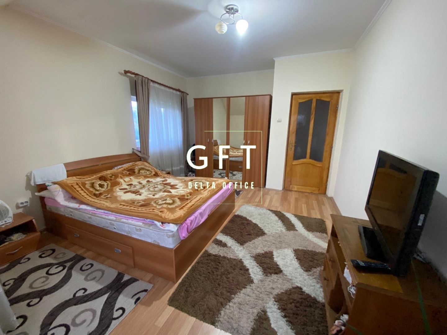 Casa 5 camere 230 mp-terasa-teren 1500 mp-garaj-atelier-Livezile - Poză 3