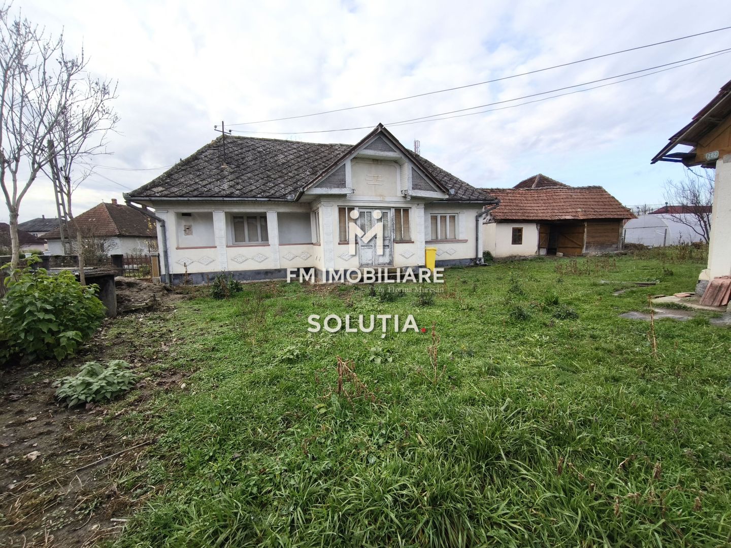 Casă de vânzare cu 10 ari teren -Central-Miresu Mare! - Schiță 2