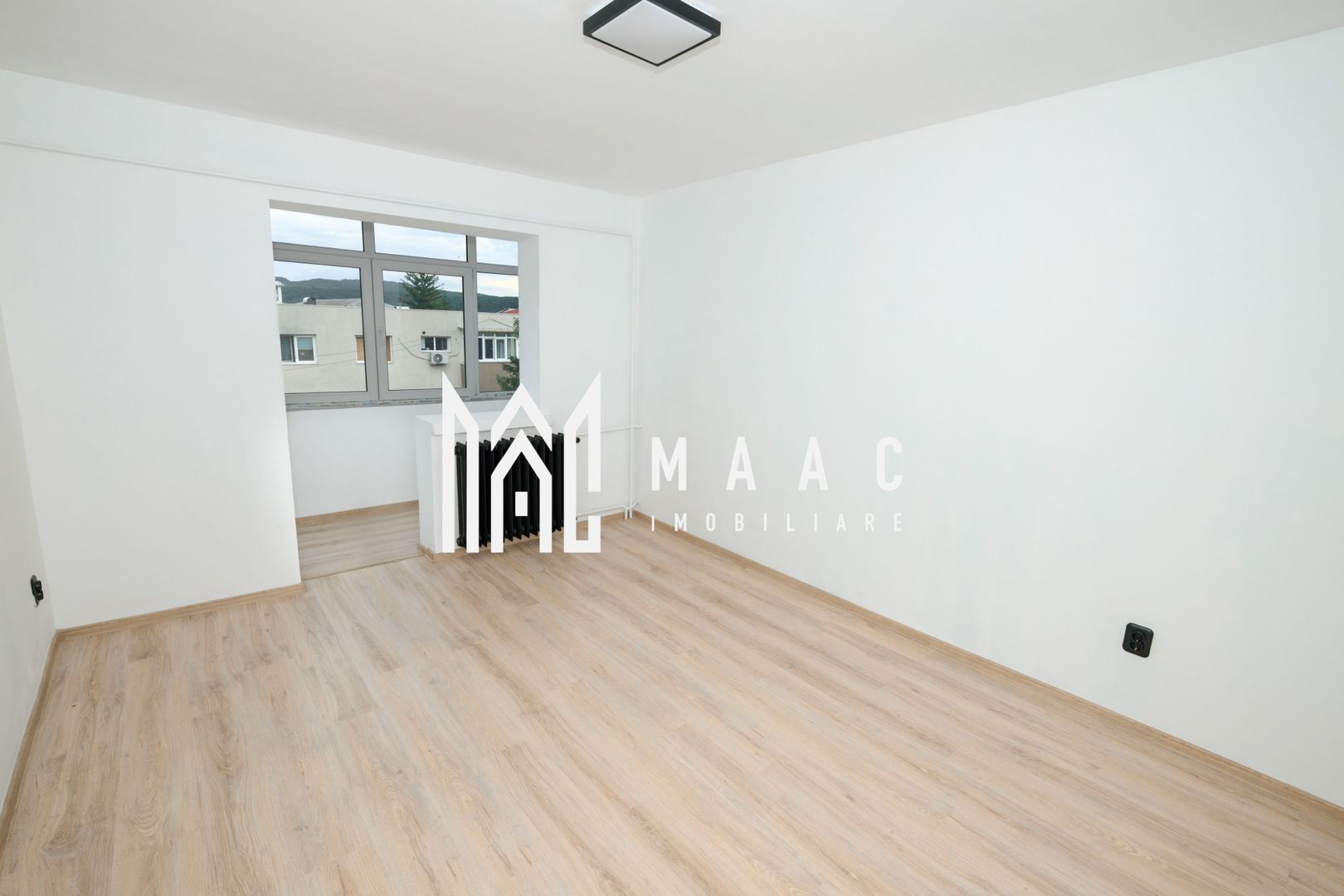 Apartament 2 camere| Renovat| Zona Nord - Poză 1