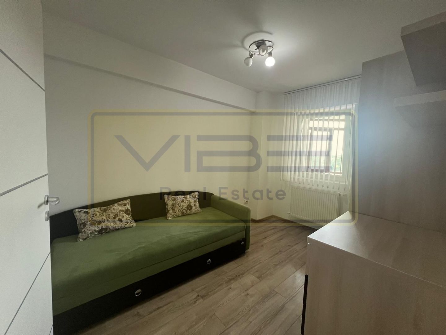 Apartament 2 dormitoare living Nicolina T Neculai - Poză 9