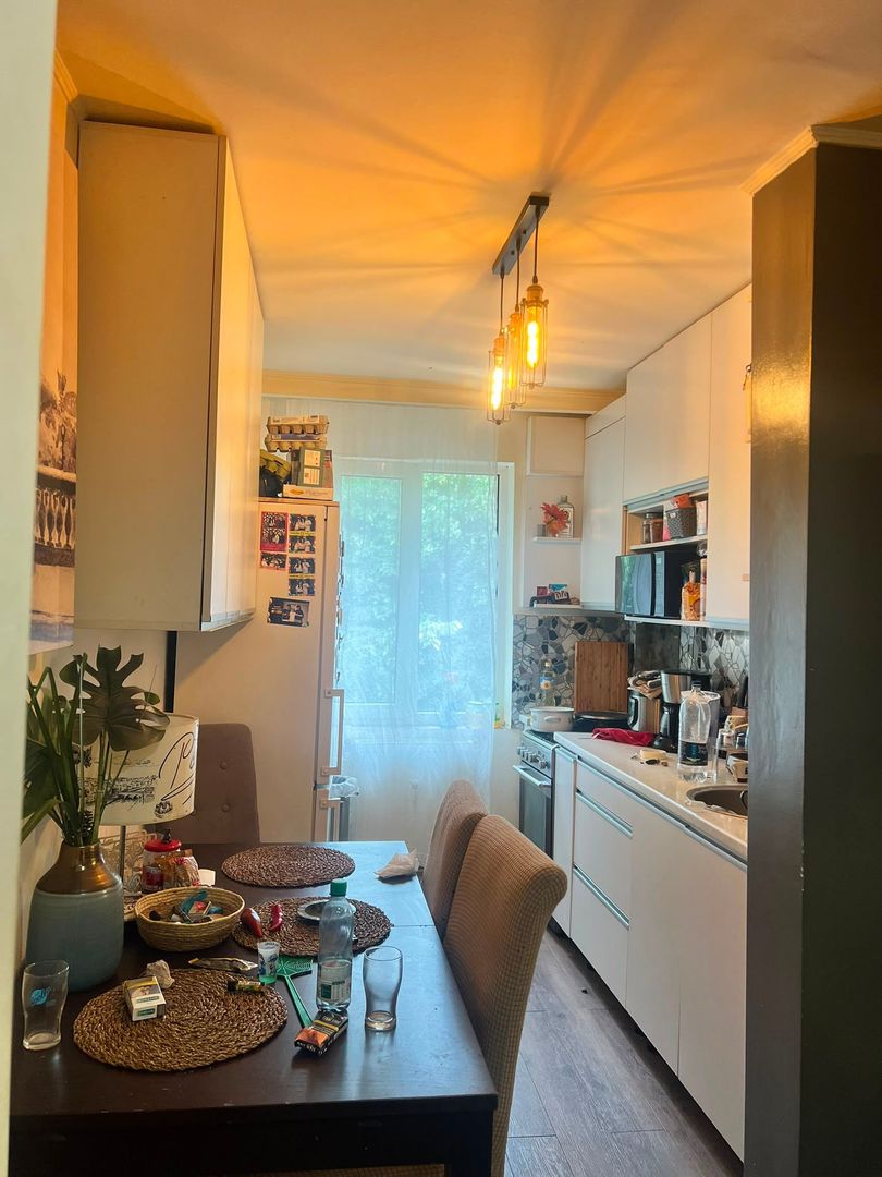 Apartament 4 Camere | Instalații Noi | Balcon 8 mp | Gorjulu - Poză 2