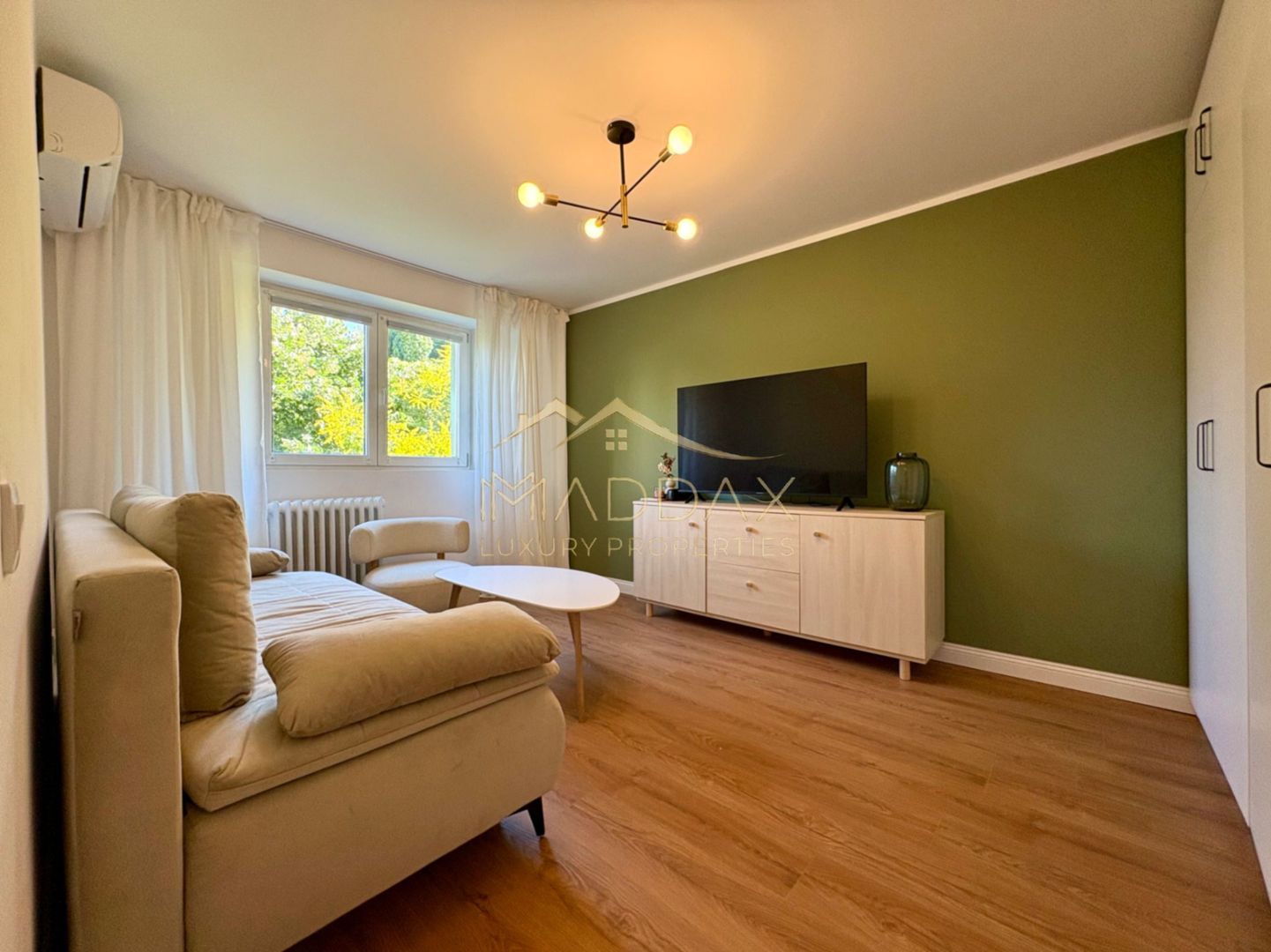 APARTAMENT 2 CAMERE - ELEGANTA & EFICIENTA in Piata Victoriei - Poză 2
