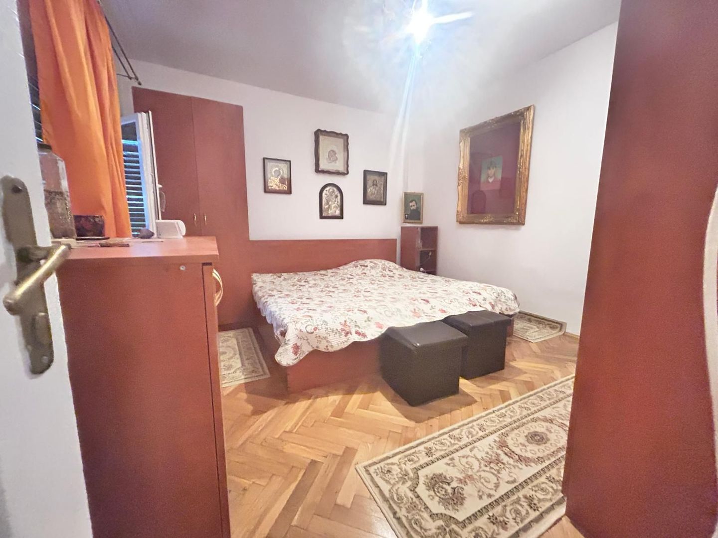 🏡 Apartament 3 camere de închiriat – casă la curte, Lacul Tei - Poză 8