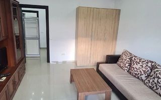 Garsonieră spațioasă de închiriat, Universitate, mobilat lux, centrală proprie - Poză 3