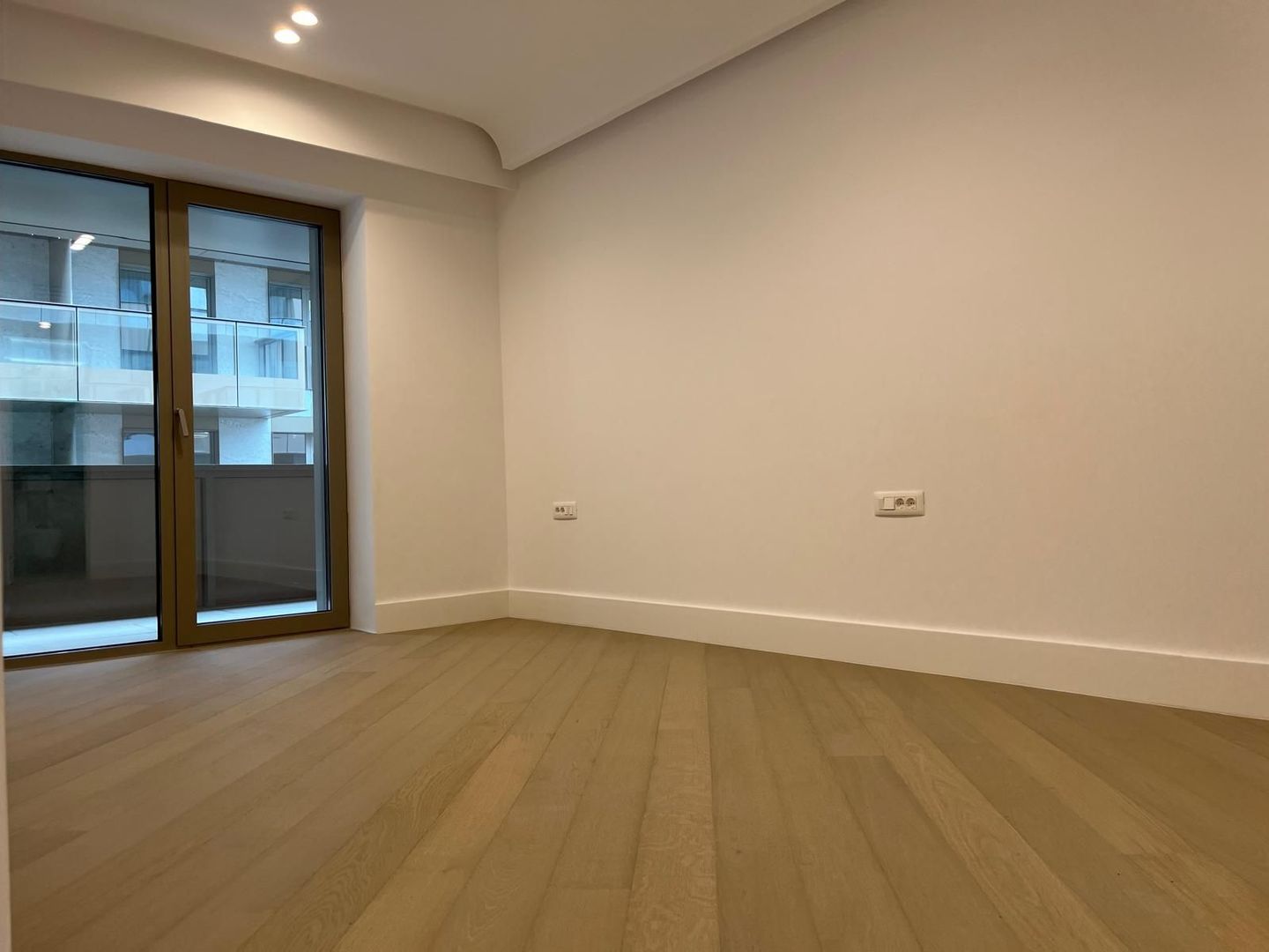 Apartament 3 camere – Nou | Cortina 126 – Iancu Nicolae - Poză 3