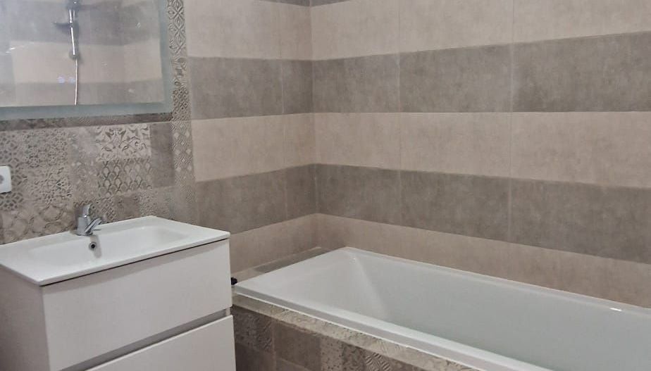 Apartament 3 camere 64 mp + loc de parcare Lunca Cetatuii 95000 euro - Poză 10