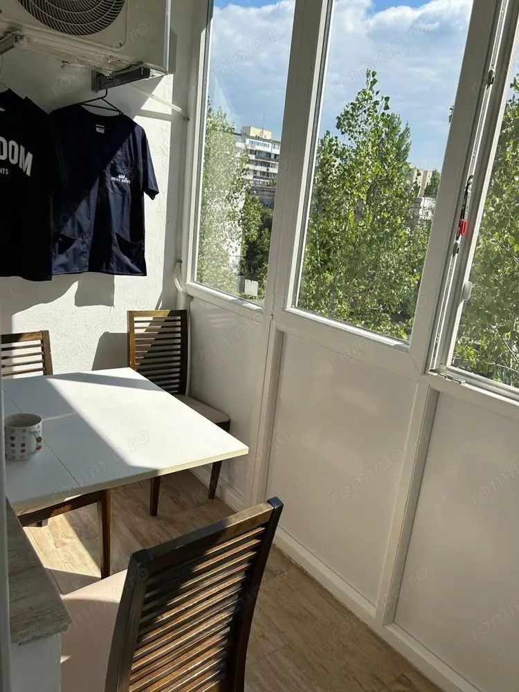 De vanzare apartament 3 camere Drumul Taberei - Poză 6
