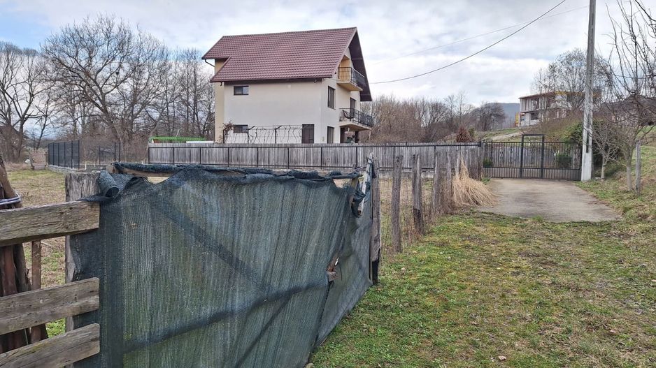 Teren intravilan Curtea de Arges - Poză 3