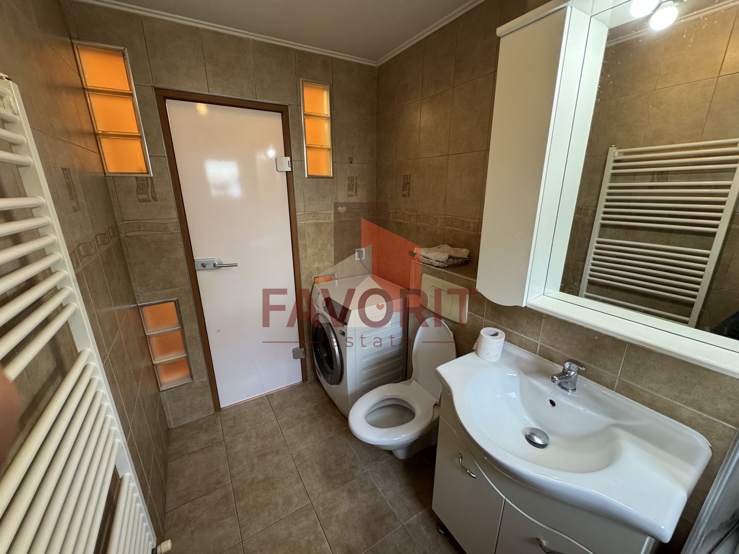 Disponibil imediat. Etaj 1. Centrala proprie. Vedere pe 2 parti. - Poză 15