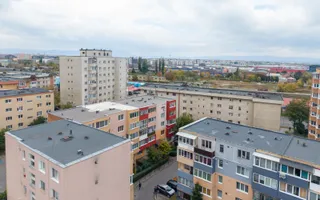Triaj-Coresi-3 camere+2 bai-70 mp utili NERENOVAT - Poză 20