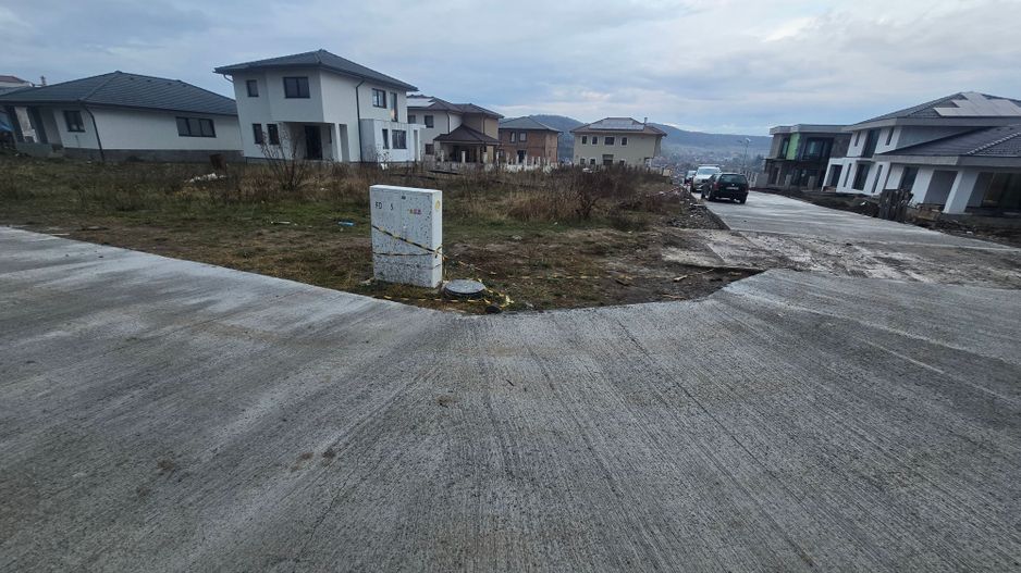 Teren 908mp.zona Penny Corunca CU duplex,toate utilitatile - Poză 7