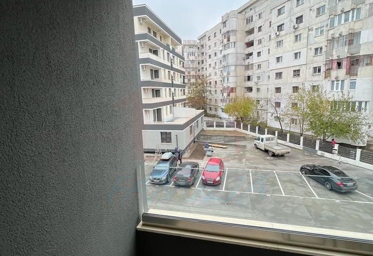 Inchiriem studio in Micro 17 , etaj 2 bloc ROKA, parcare privata, - Poză 10