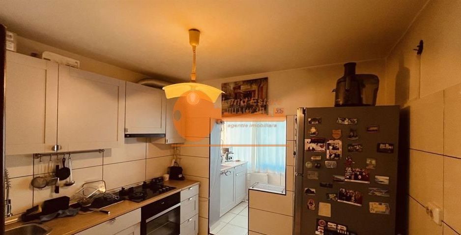 Apartament cu 3 cameer Pacii-Apusului - Poză 8