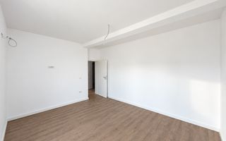 Apartament nou cu bucatarie inchisa. Clima. Langa magazin si transport in comun. - Poză 3