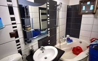 BRASADAS vinde ap 2 cam etaj 4/4 in Micro 15. - Poză 7